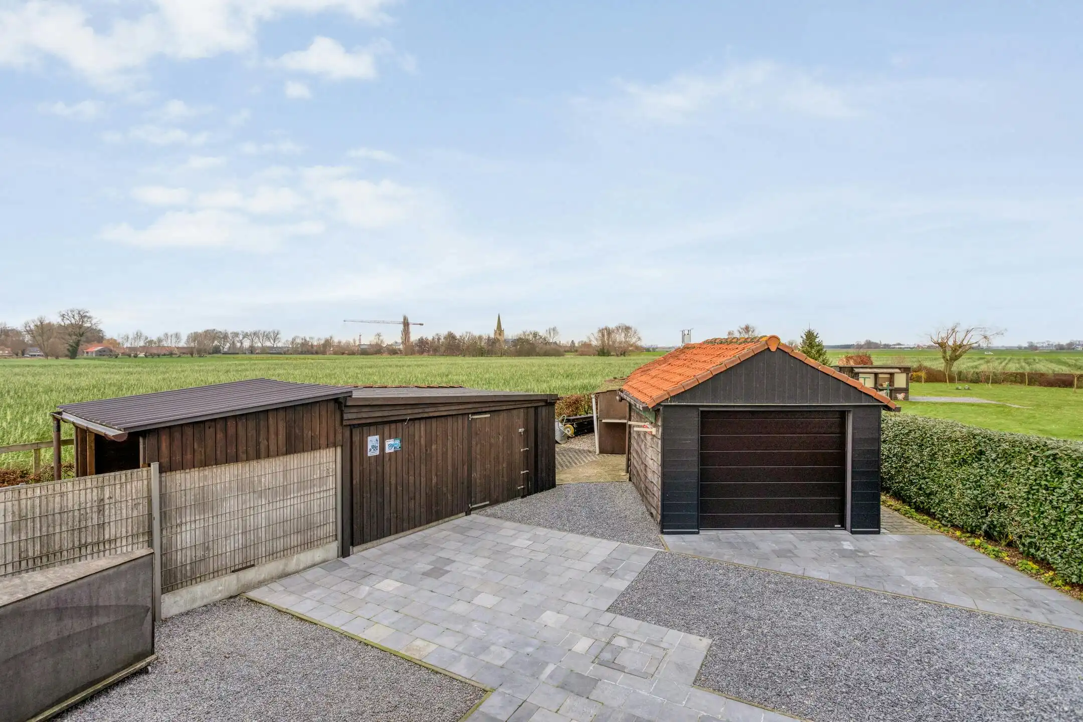 Landelijke woning met 4 slaapkamers op 2.772m² te Beauvoorde. foto 28