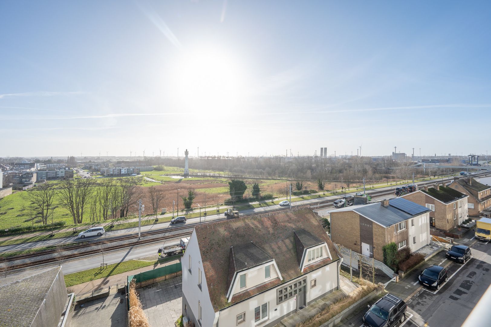 Vernieuwd zonnig appartement met open zicht foto 14