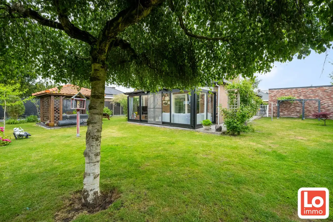 Mooie instapklare open gelijkvloers woning met extra garage op een heel rustige locatie in Lochristi foto 18