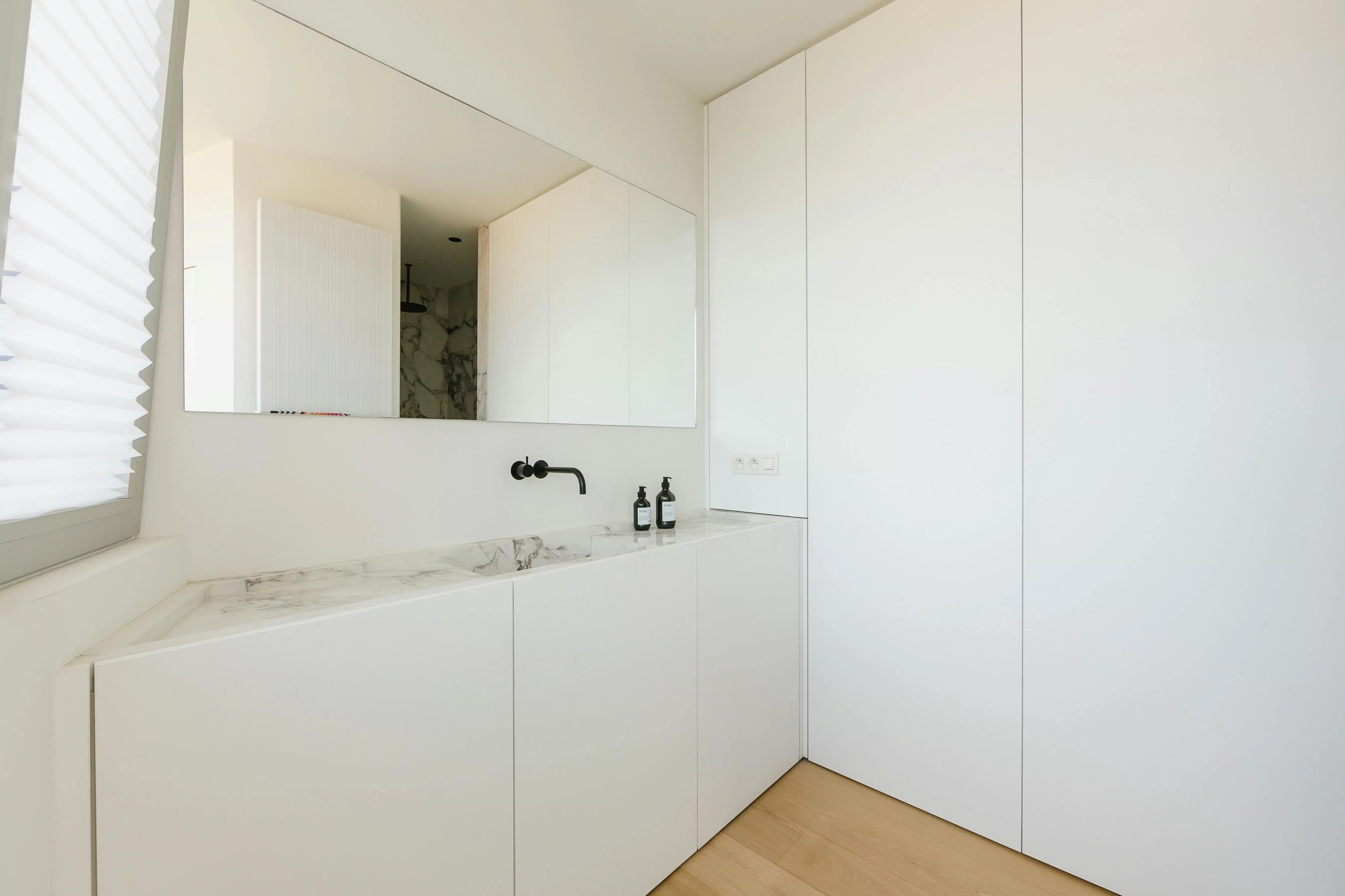 Pareltje in Hasselt Centrum: exclusieve loft met ruim dakterras! foto 21