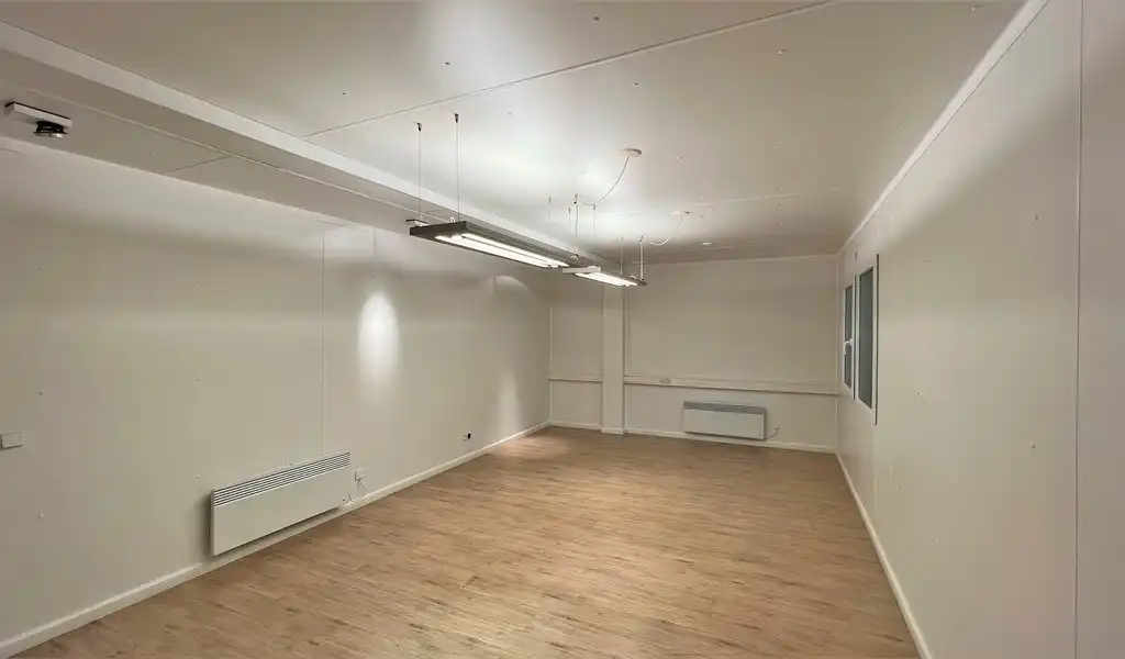 Magazijn te huur vlakbij afrit E17 te Sint-Niklaas foto 18