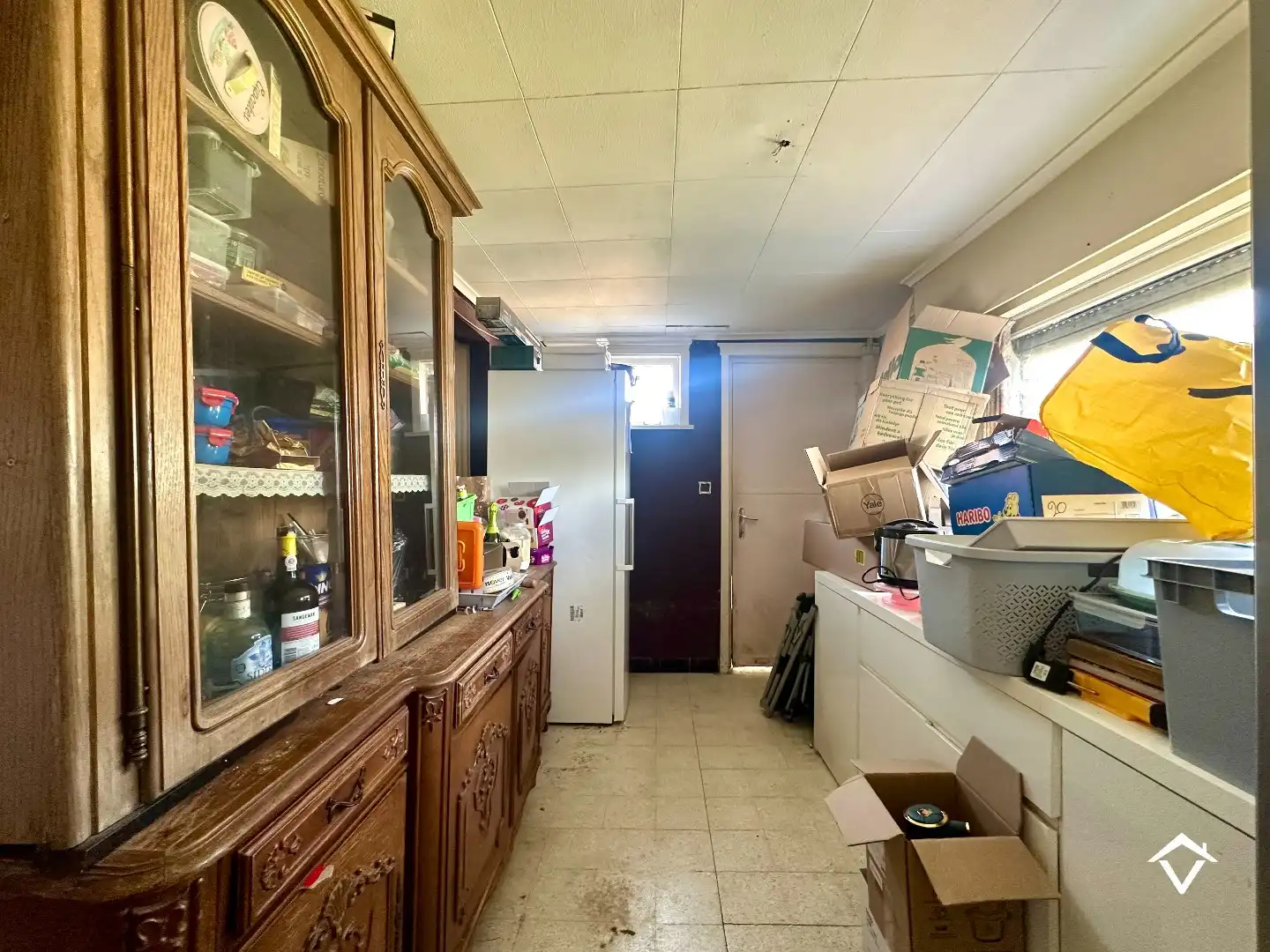 Ruime gezinswoning op perceel van 1126 m²  - tal van mogelijkheden! foto 12