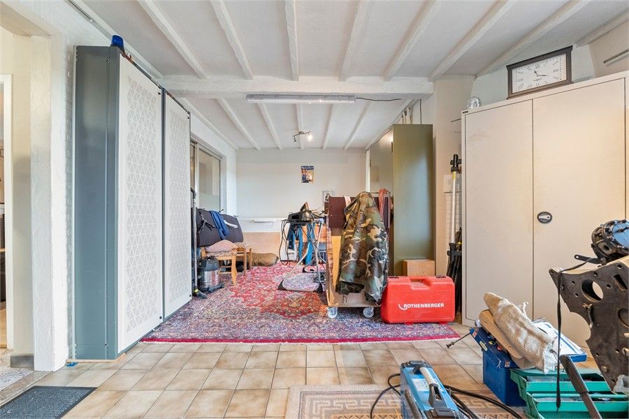 RUIME GEZINSWONING BOORDEVOL POTENTIEEL IN NIEUWERKERKEN foto 13