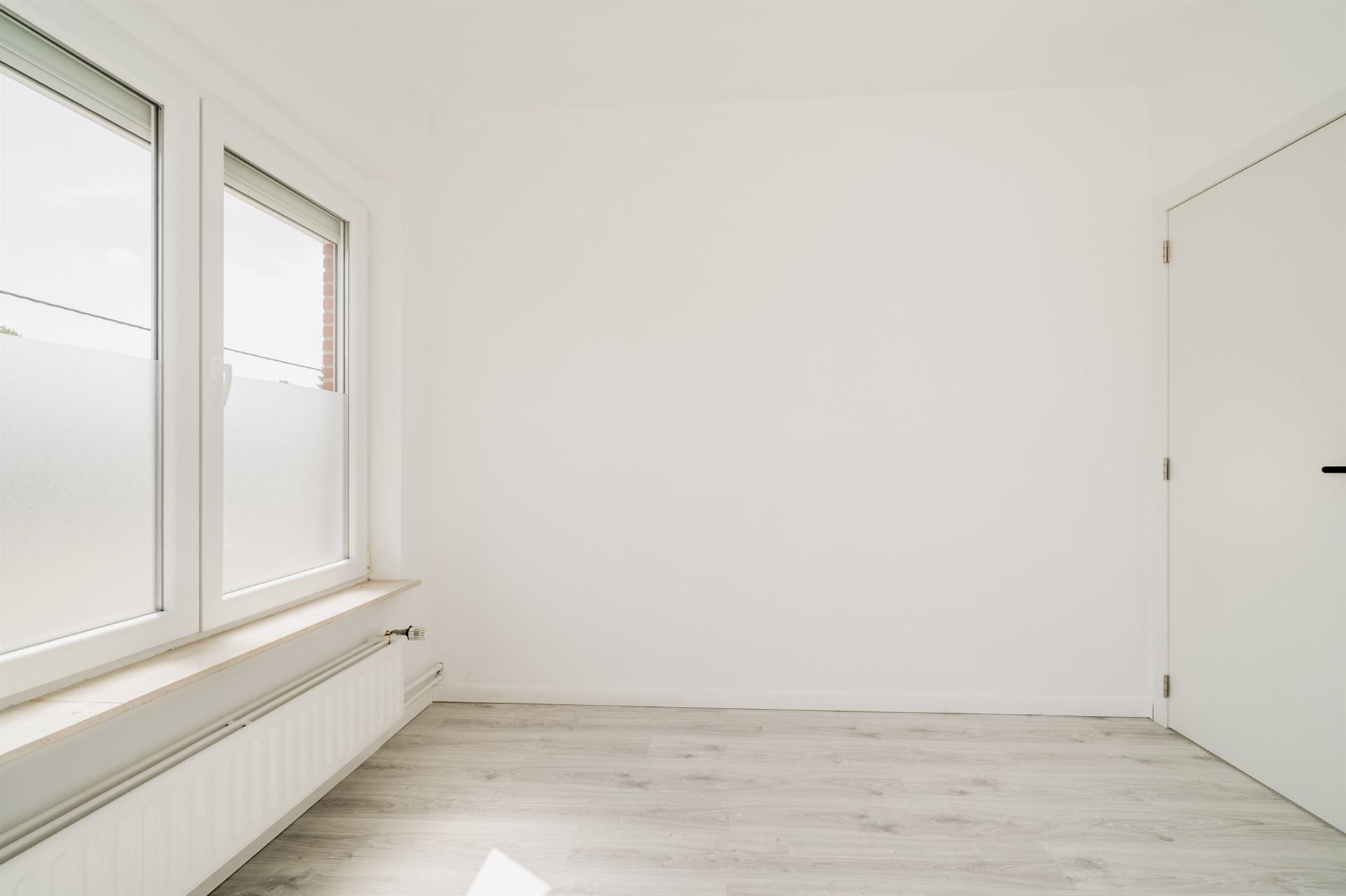 Instapklarae gezinswoning met tuin nabij centrum! foto 17