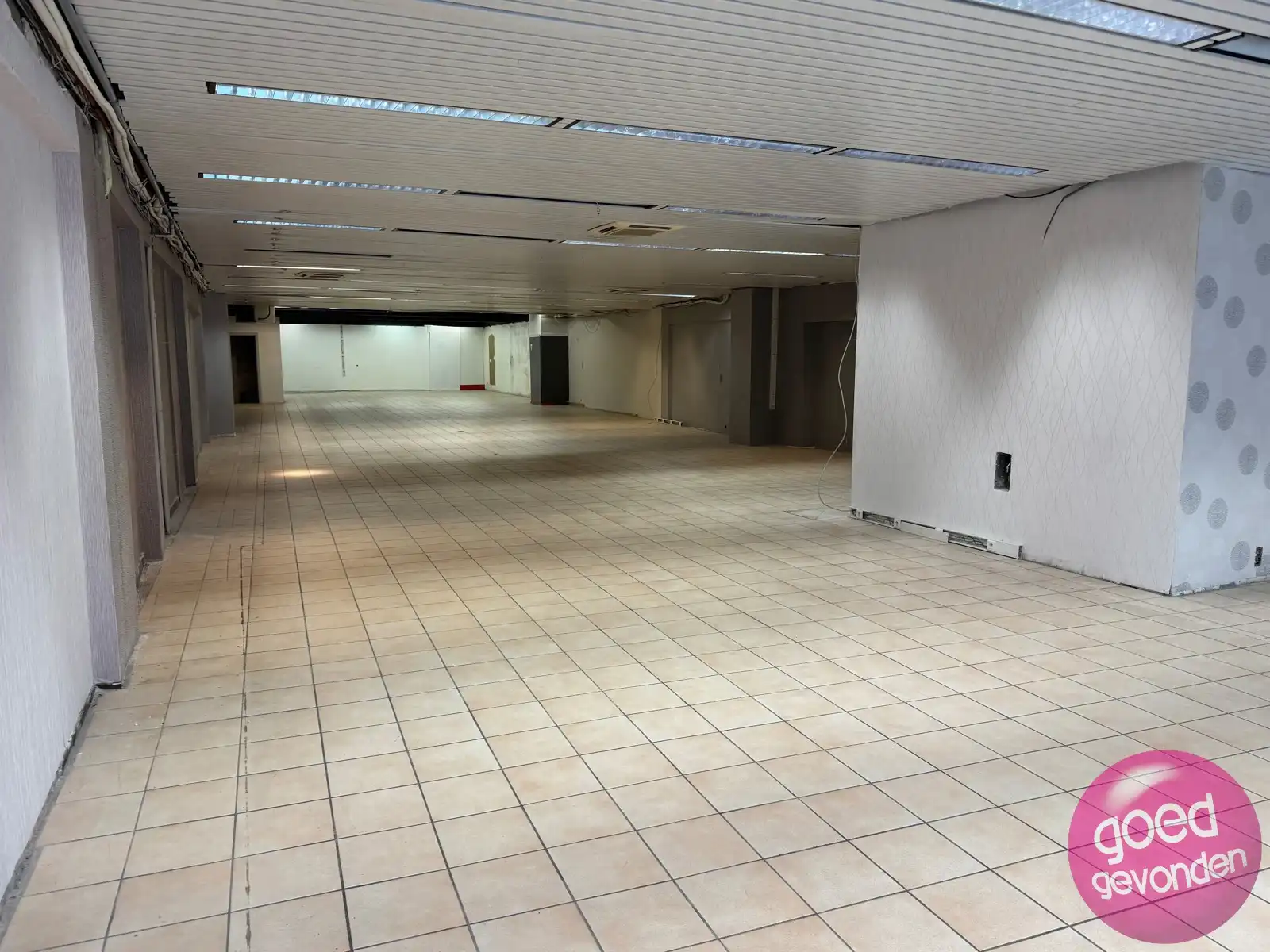 420 m² commerciële ruimte in het centrum van Tongeren foto 2