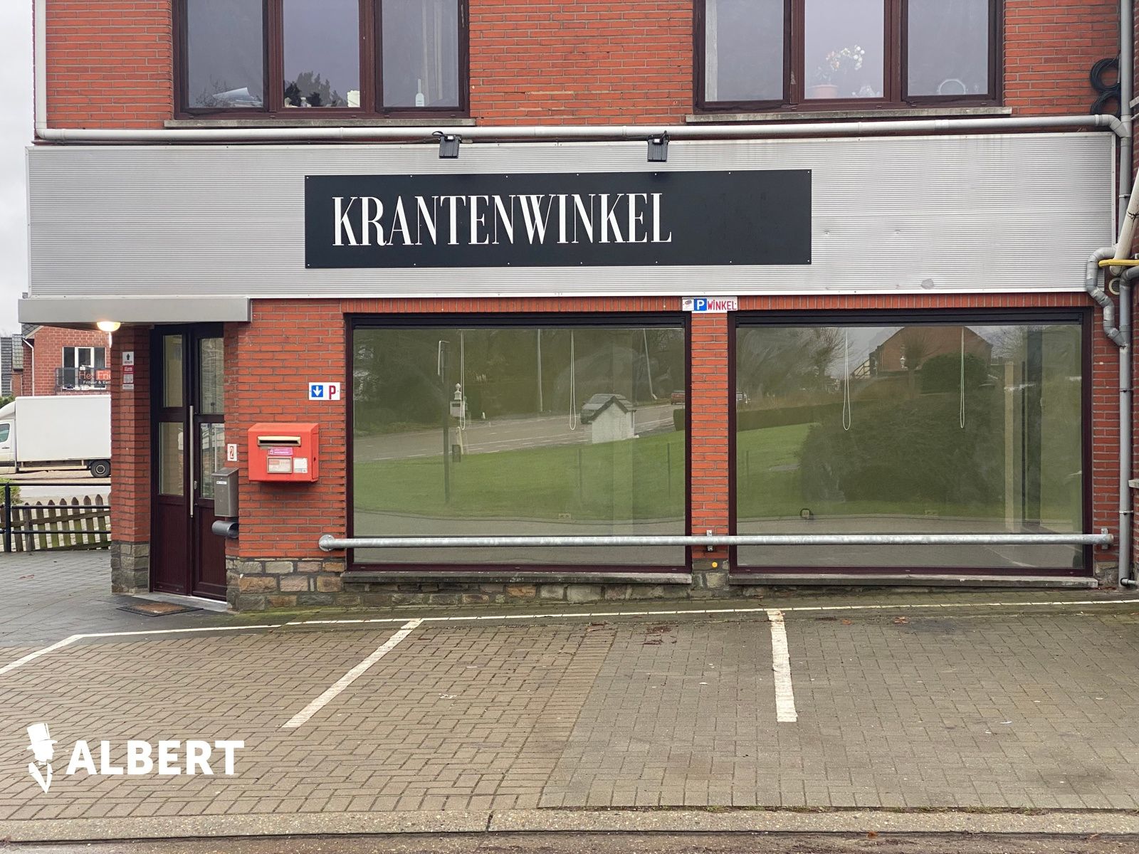 Handelspand met 74 m² commerciële- en 33 m² kelderruimte. foto 9