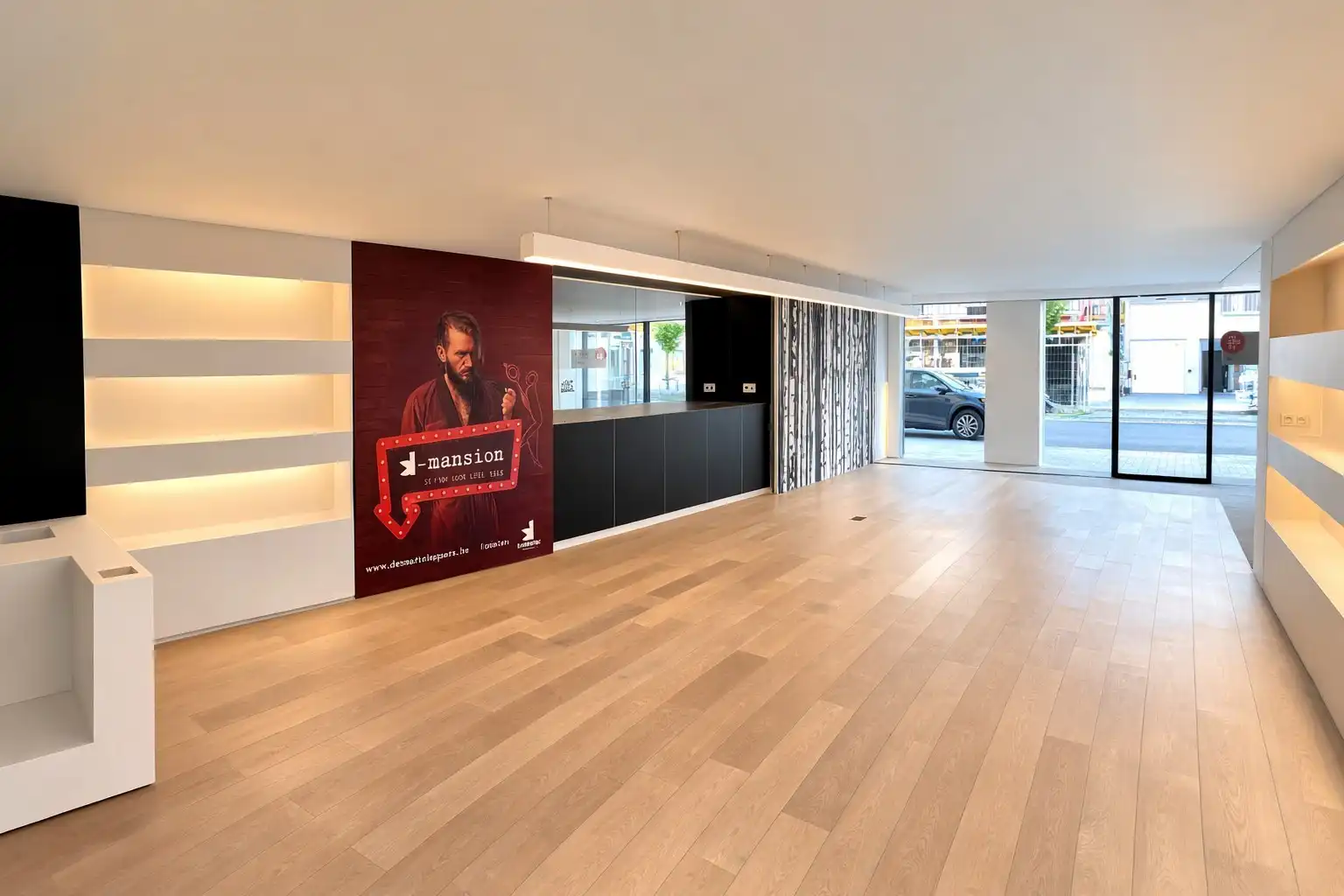 Handelspand: winkel / kantoor, instapklaar, (300 m²), mét parking, Torhout foto 3