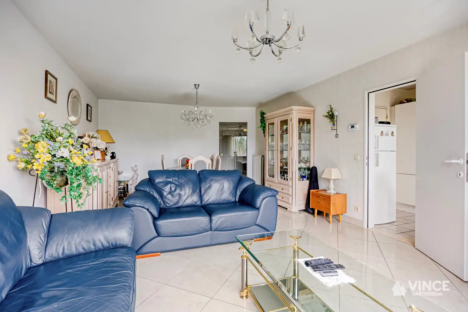 Instapklaar appartement met terras op toplocatie in Ekeren foto 5