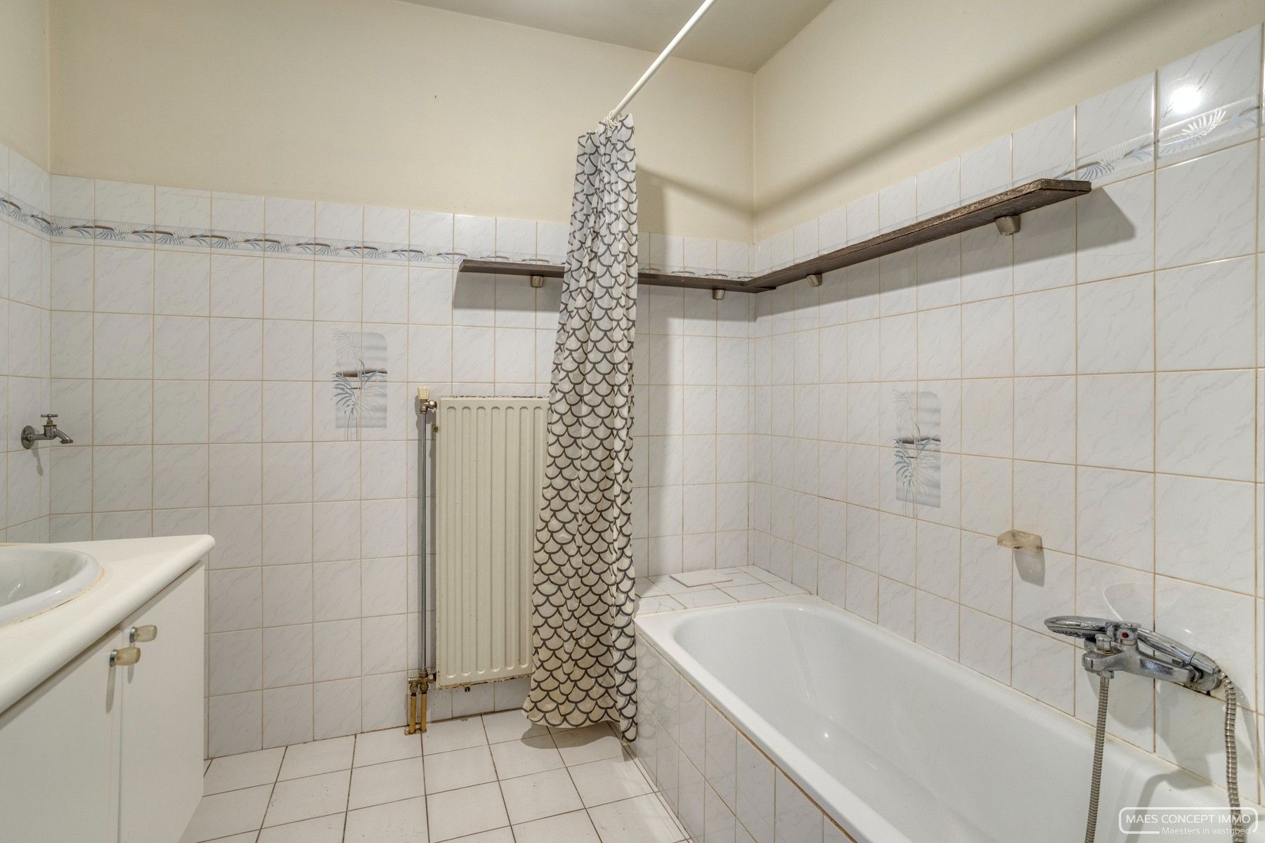 Instapklaar appartement te koop in Harelbeke — topligging vlak bij Kortrijk! foto 13