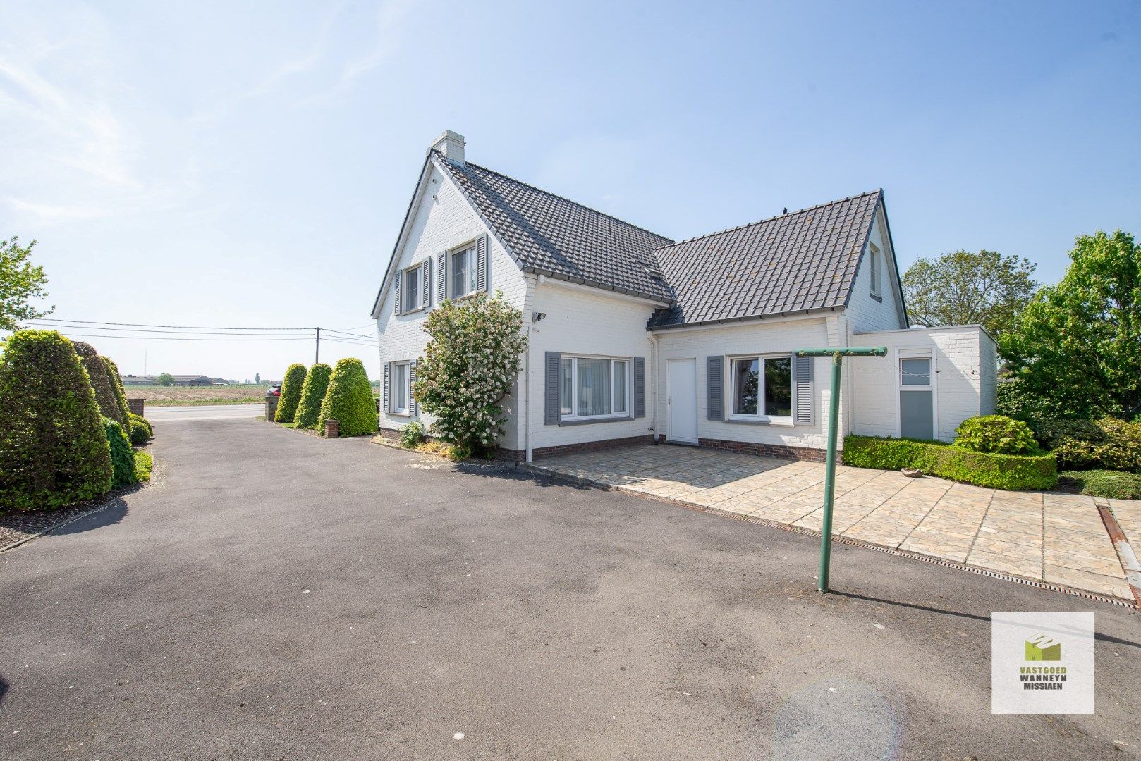 Te renoveren woning met kantoor/toonzaal met grote parking  foto 7