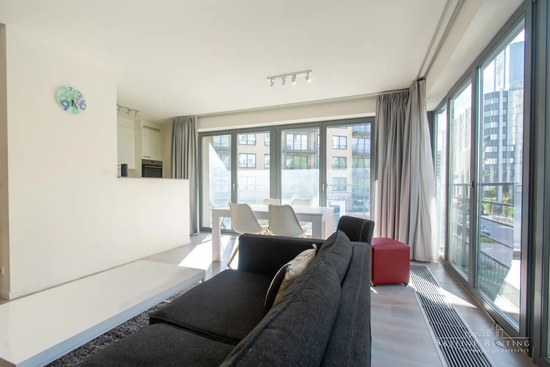 LICHTRIJK - Prachtig 2 slpk appartement + terras (NAVO) foto 2