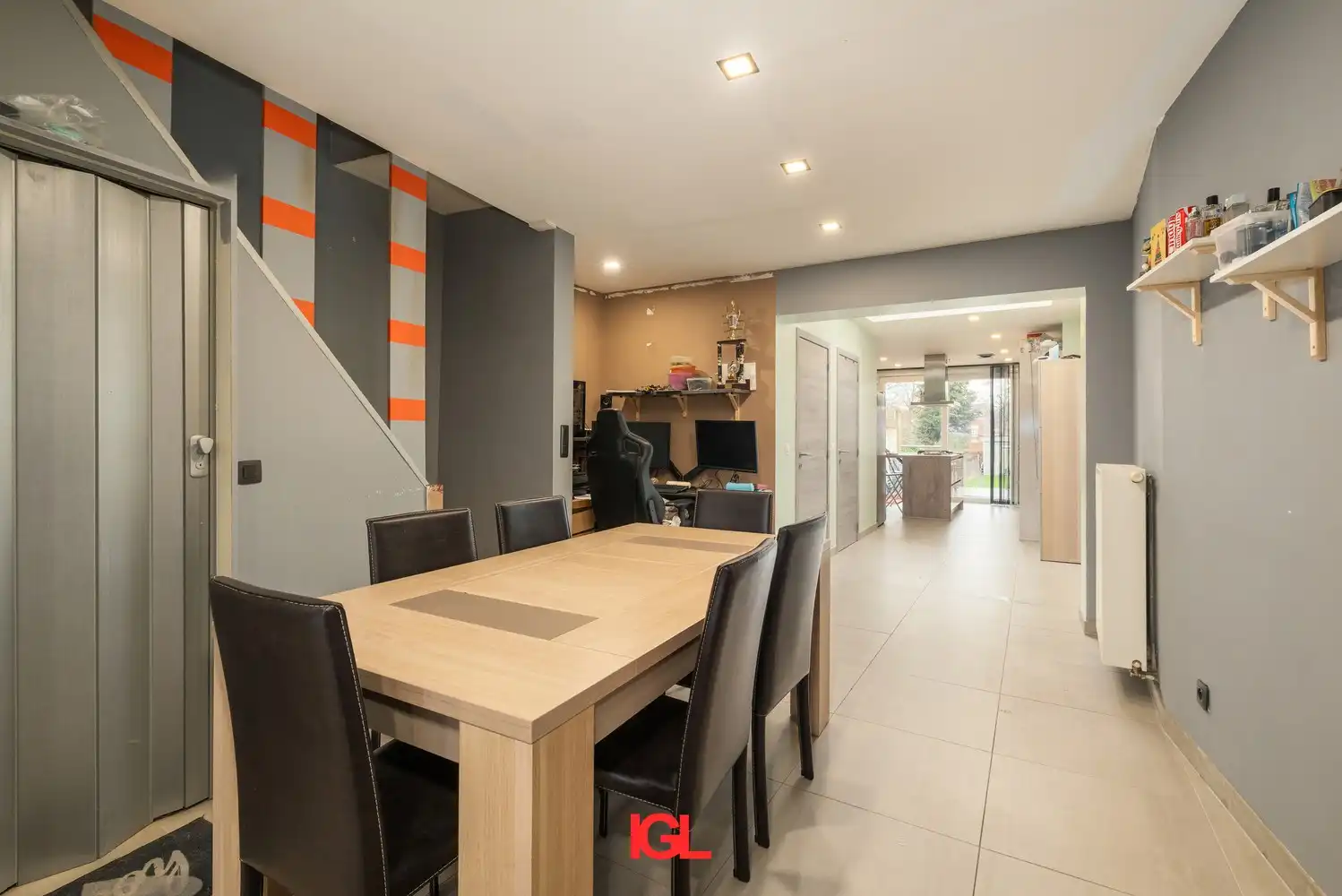 Gerenoveerde tweegevel te koop nabij centrum Huizingen foto 4