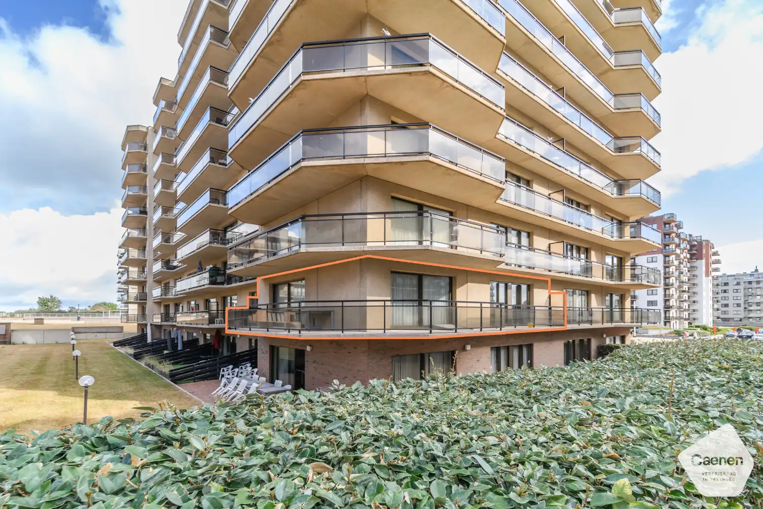 Instapklaar hoekappartement met drie slaapkamers en zonnig terras nabij zee foto 3