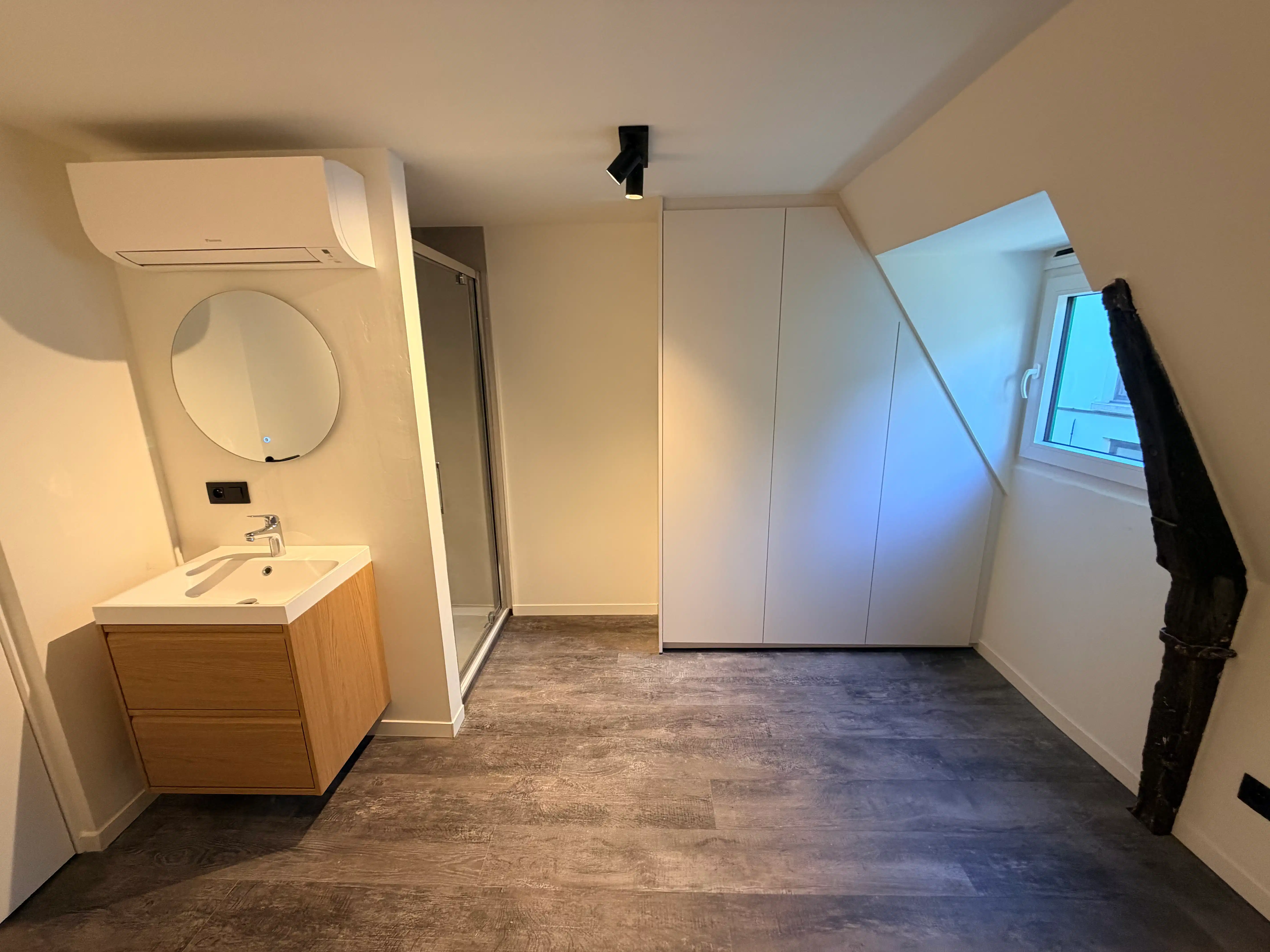--- NIEUW --- Ideale cohousing woning: volledig gerenoveerde 2-slaapkamerwoning met elk een eigen douche in centrum Gent! foto 11