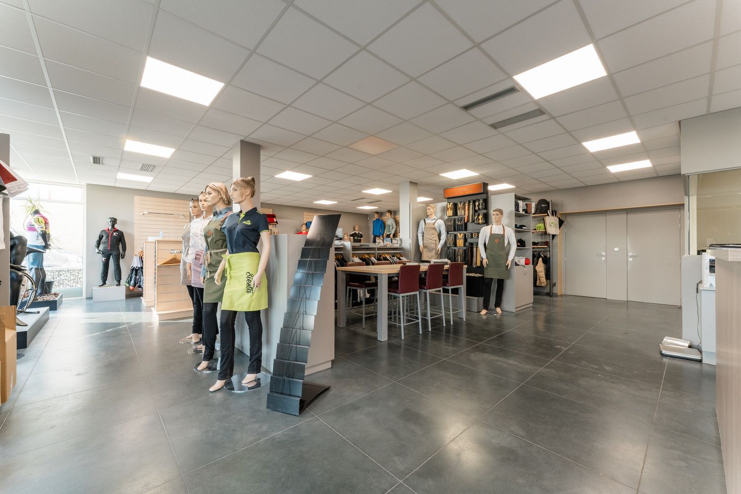 COMMERCIEEL GEBOUW foto 7