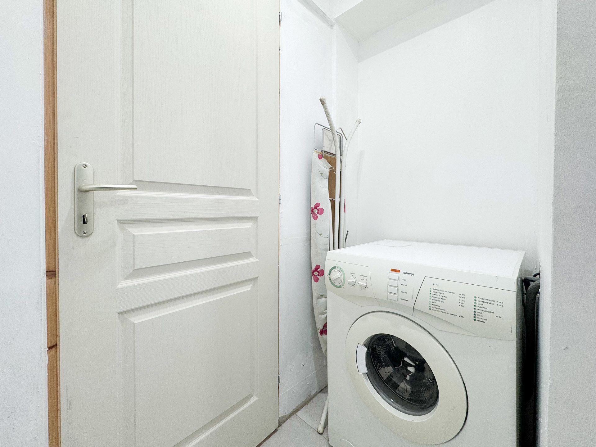 Ruim gelijkvloers pand met talloze mogelijkheden foto 13