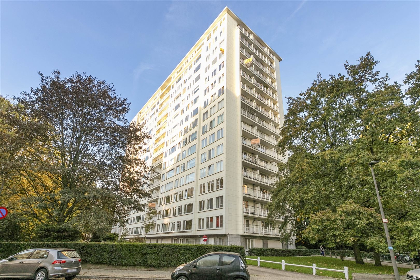 Parkeerplaats te koop De Roest d'Alkemadelaan 9/P40 - 2600 BERCHEM