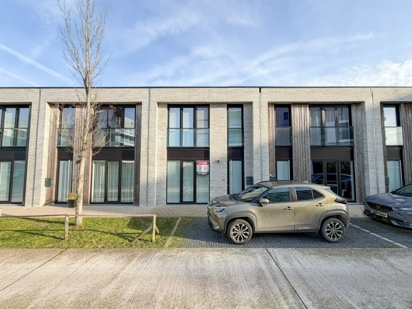 Instapklare rijwoning met 3 slpk, garage en tuin, Roeselare foto 27