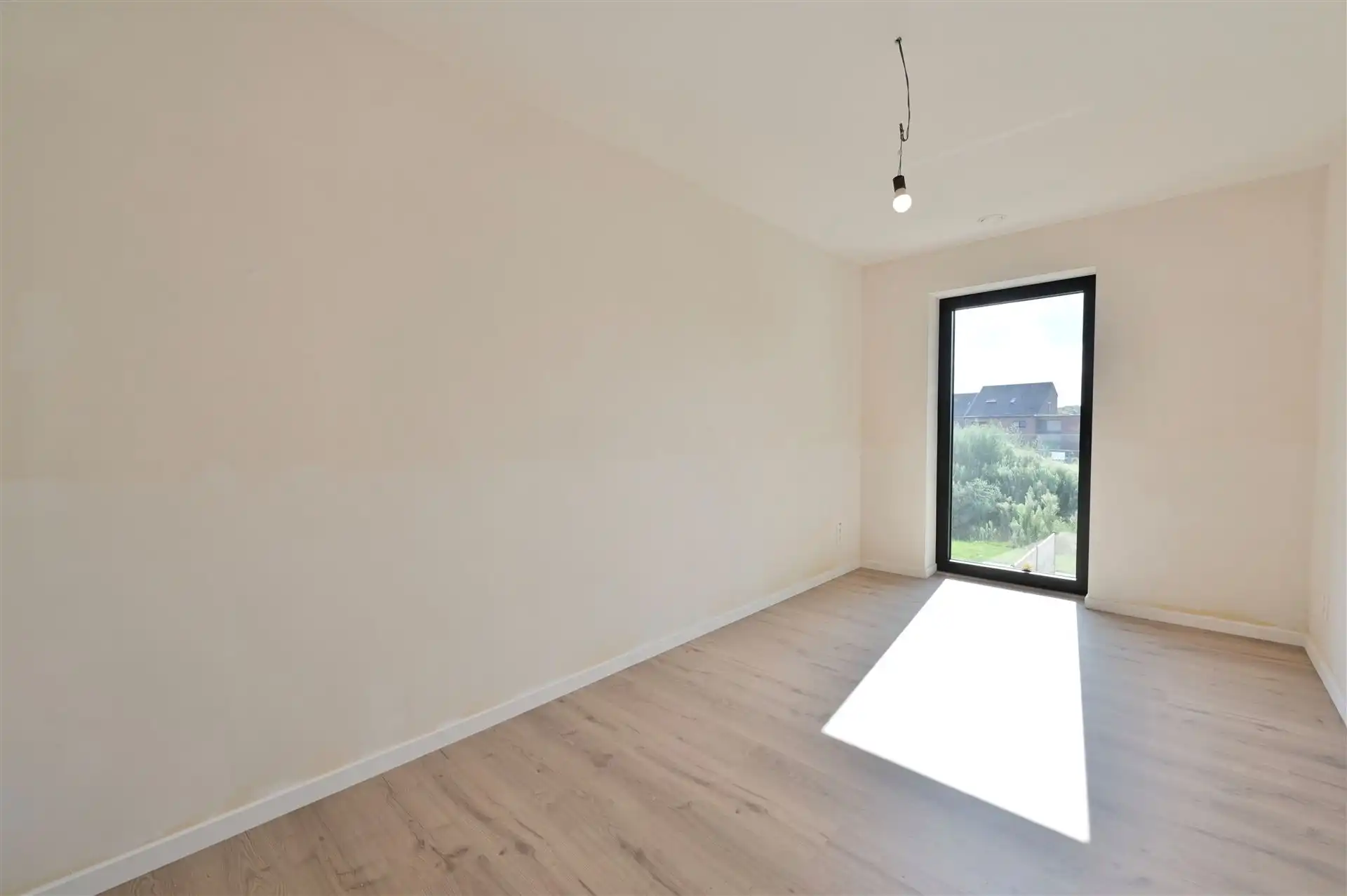 Comfortabele nieuwbouwwoning met 3 slaapkamers foto 15