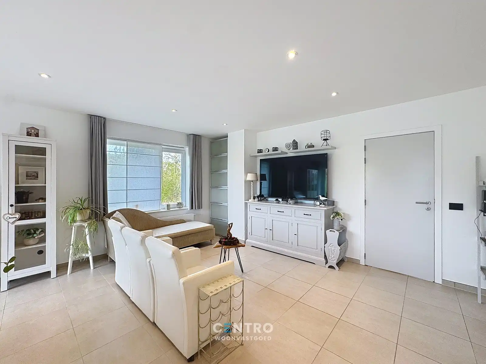 RECENT gelijkvloersappartement met 2 ZONNETERRASSEN én garagebox te Brugge! foto 2