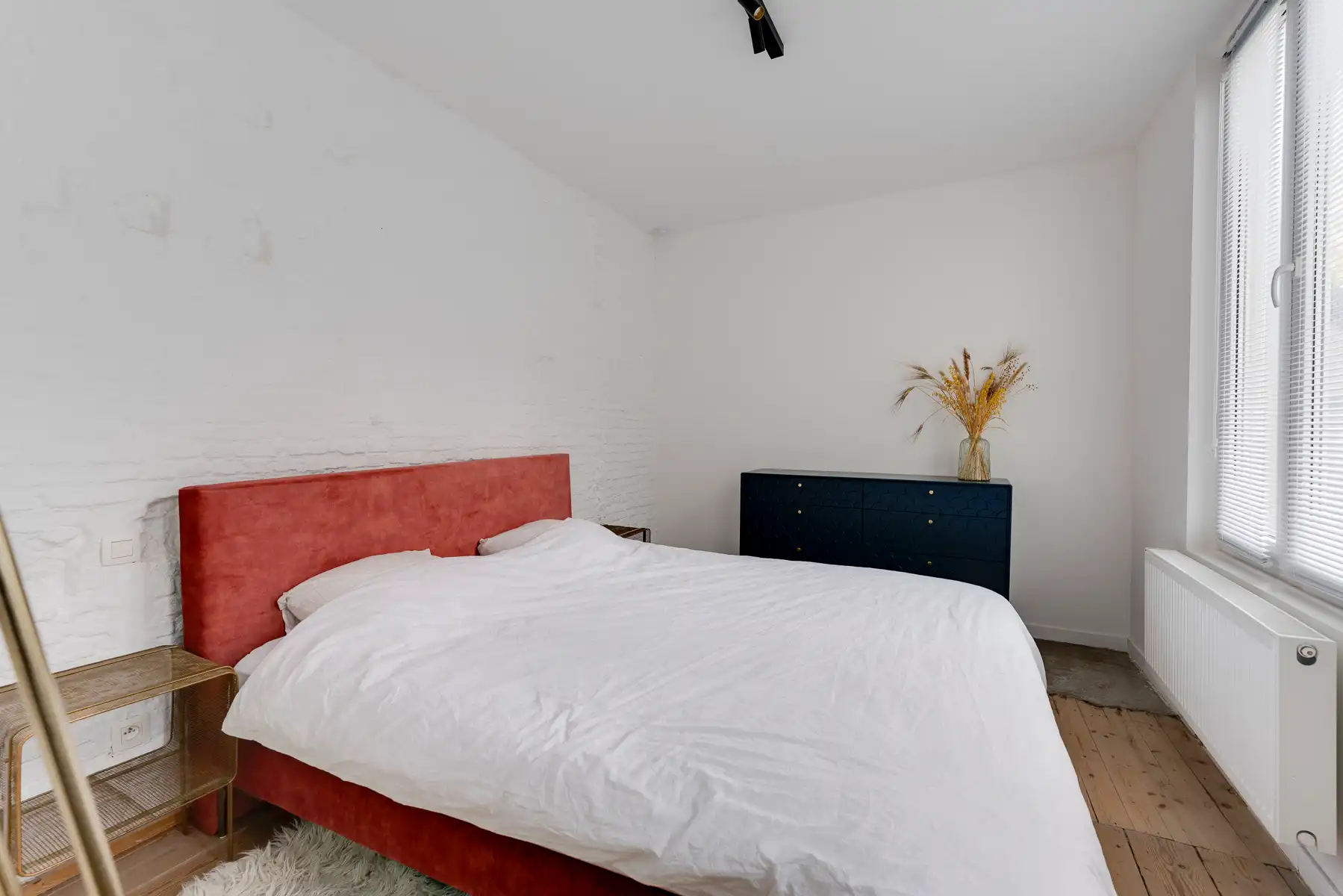 Bemeubelde cityloft met terras op het hippe Zuid foto 9