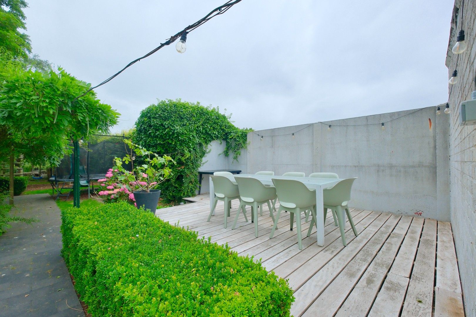 Instapklare handelswoning op toplocatie in Torhout! foto 28
