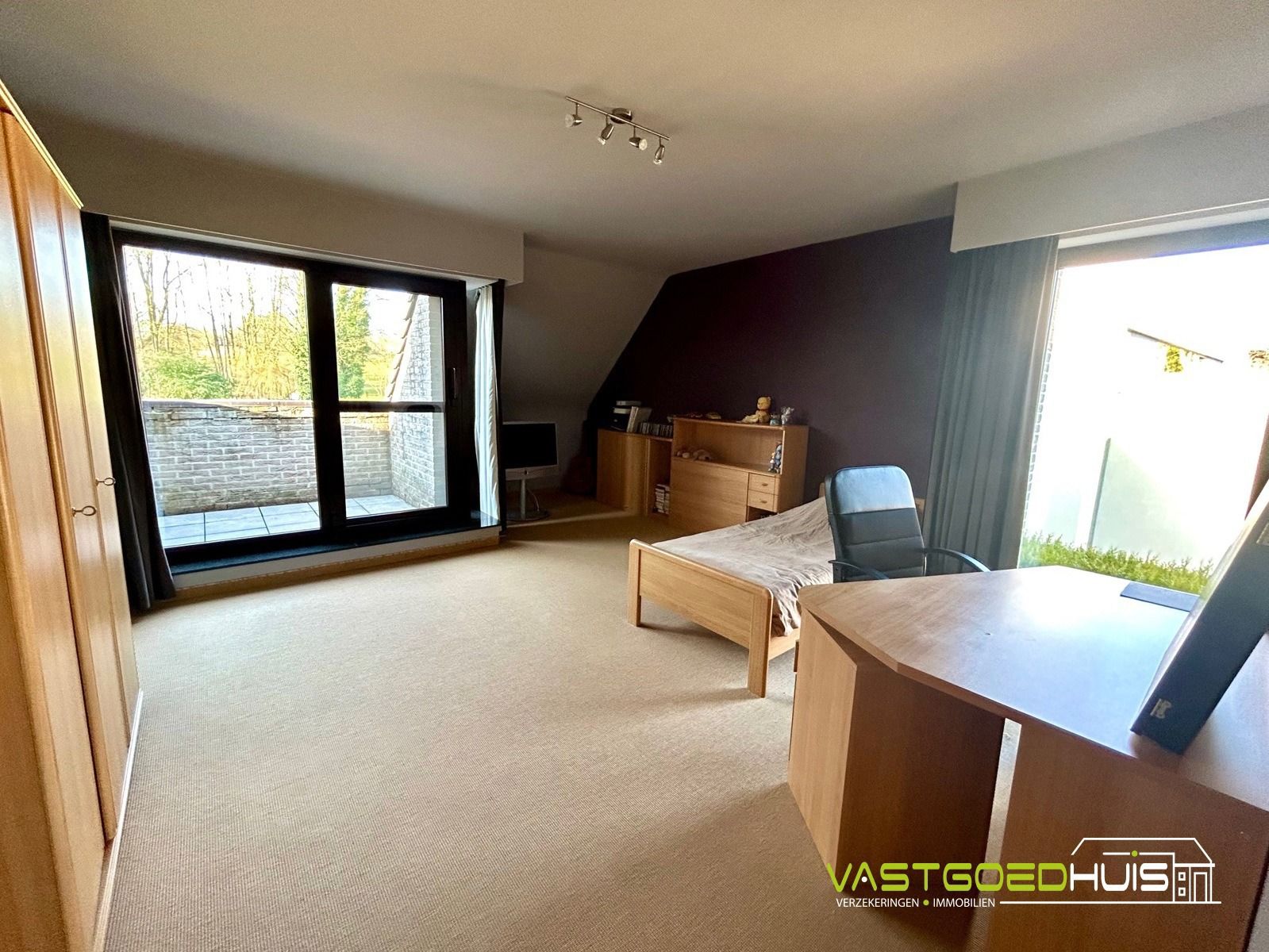 Statige villa met 5 slaapkamers en tuin op 18a26ca foto 17