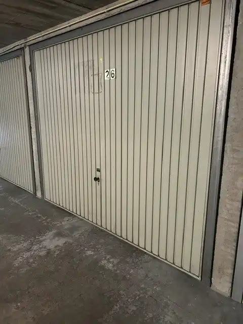 Garage op 400m van het centrum en op 250m van de Zeedijk foto 4