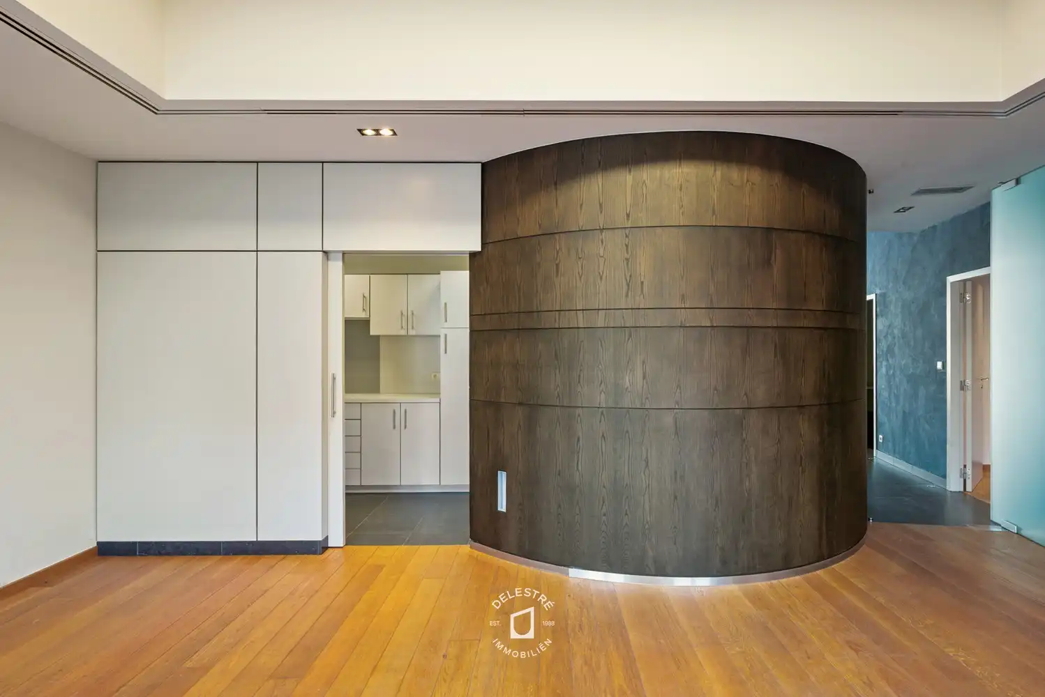 Veelzijdig investeringspand met 3 APP., MAGAZIJN, STAANPLAATSEN EN HANDELSPAND foto 14