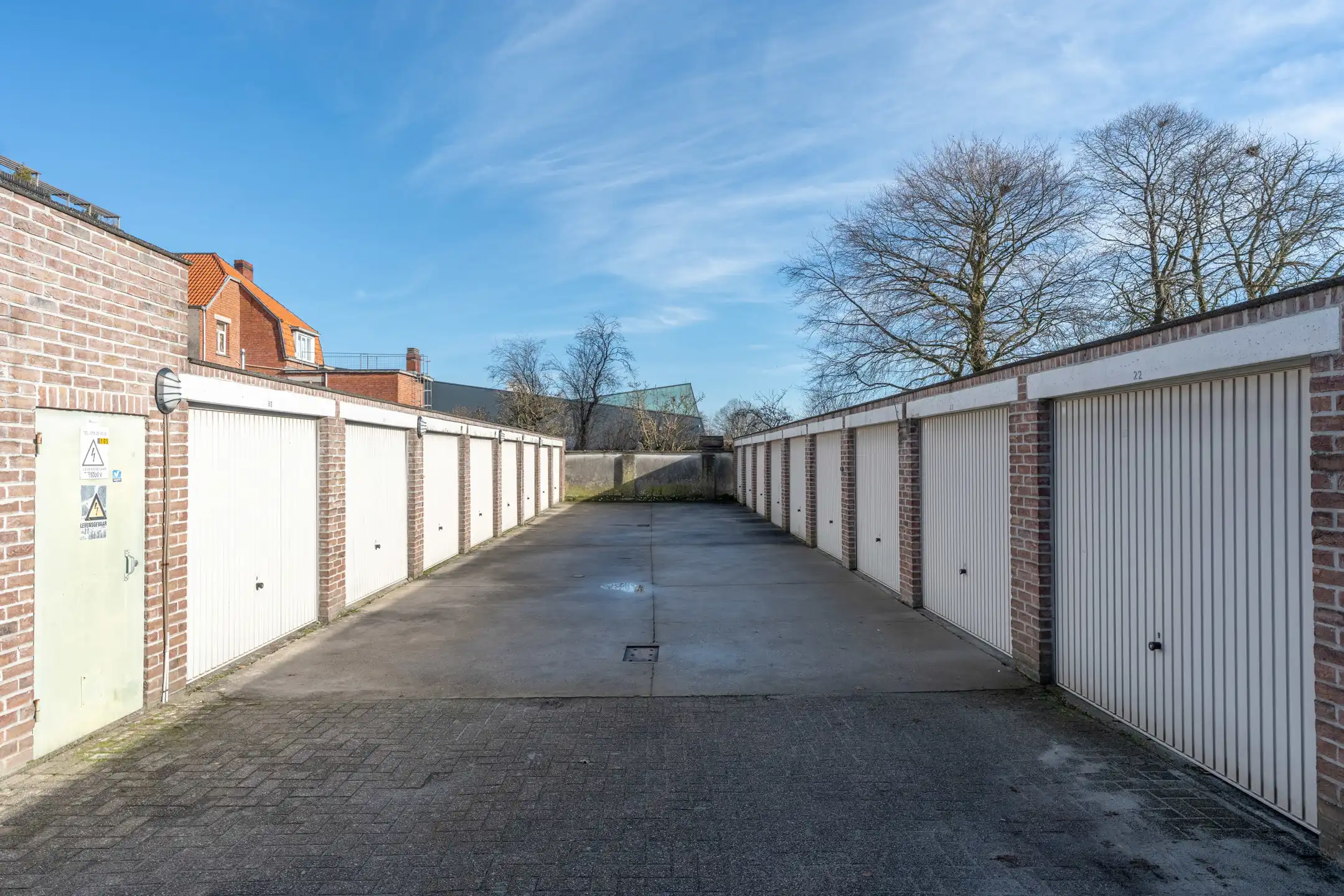 Goed onderhouden, gunstig gelegen 2 slpk app met garagebox. foto 25