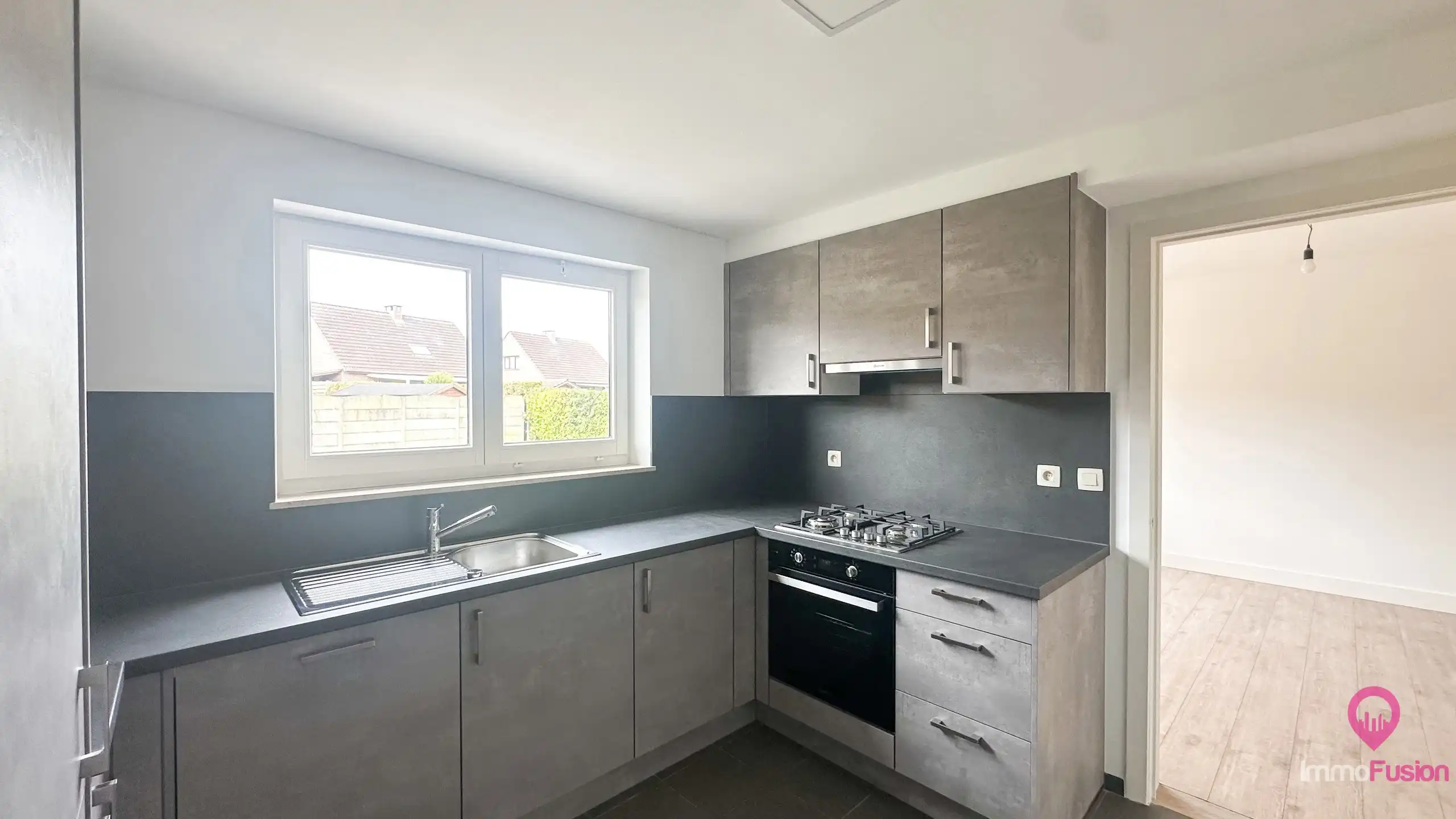 mooie gezinswoning met 3 slaapkamers en tuin foto 7