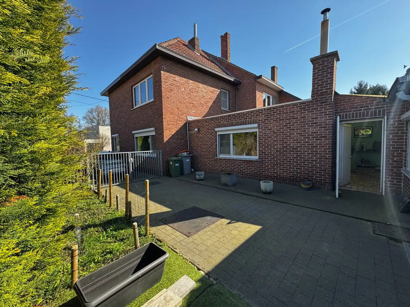 Ruime gezinswoning op topligging in Bilzen foto 14