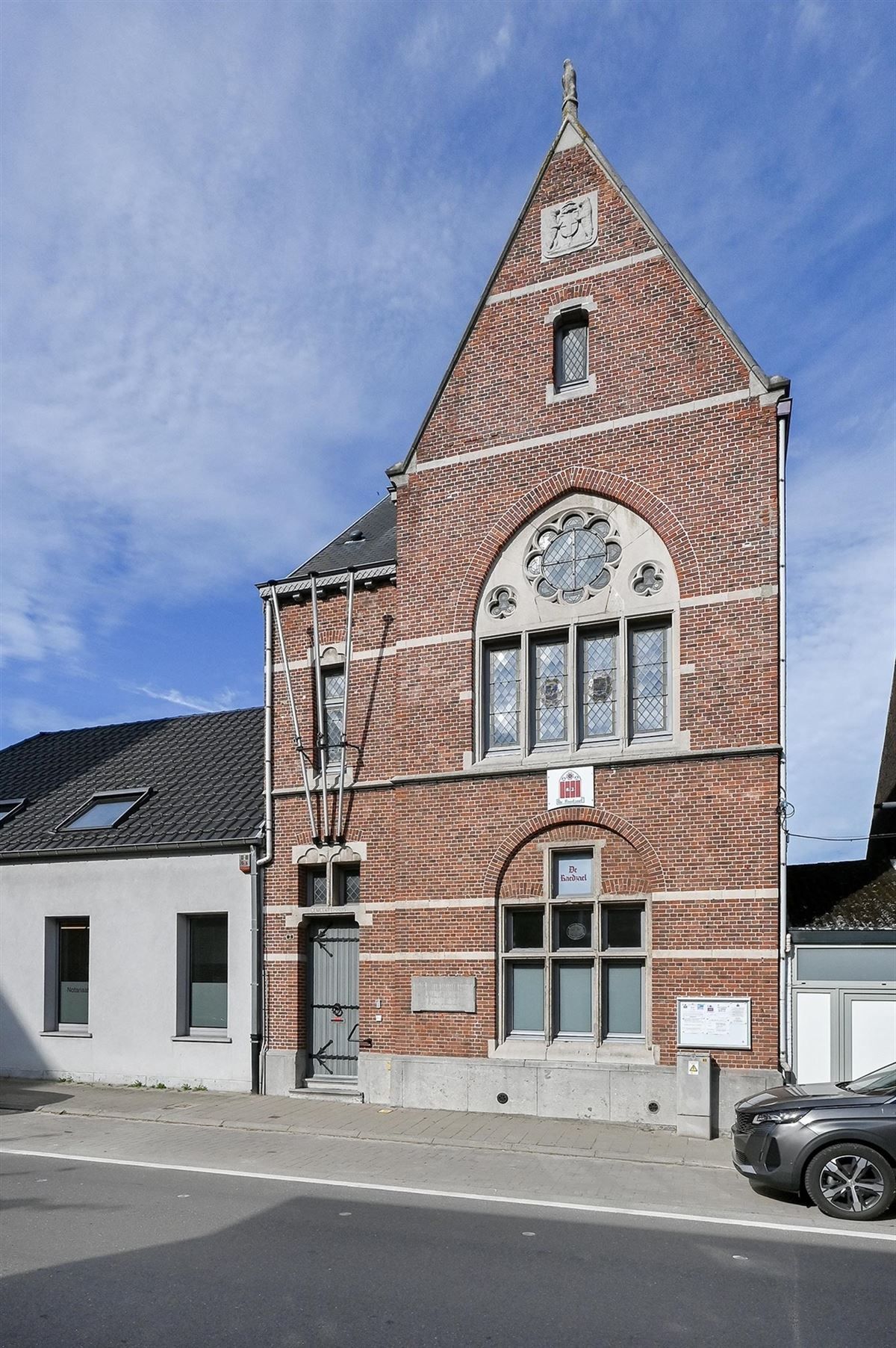 Autenthiek gerenoveerd oud gemeentehuis met tal van mogelijkheden foto 18