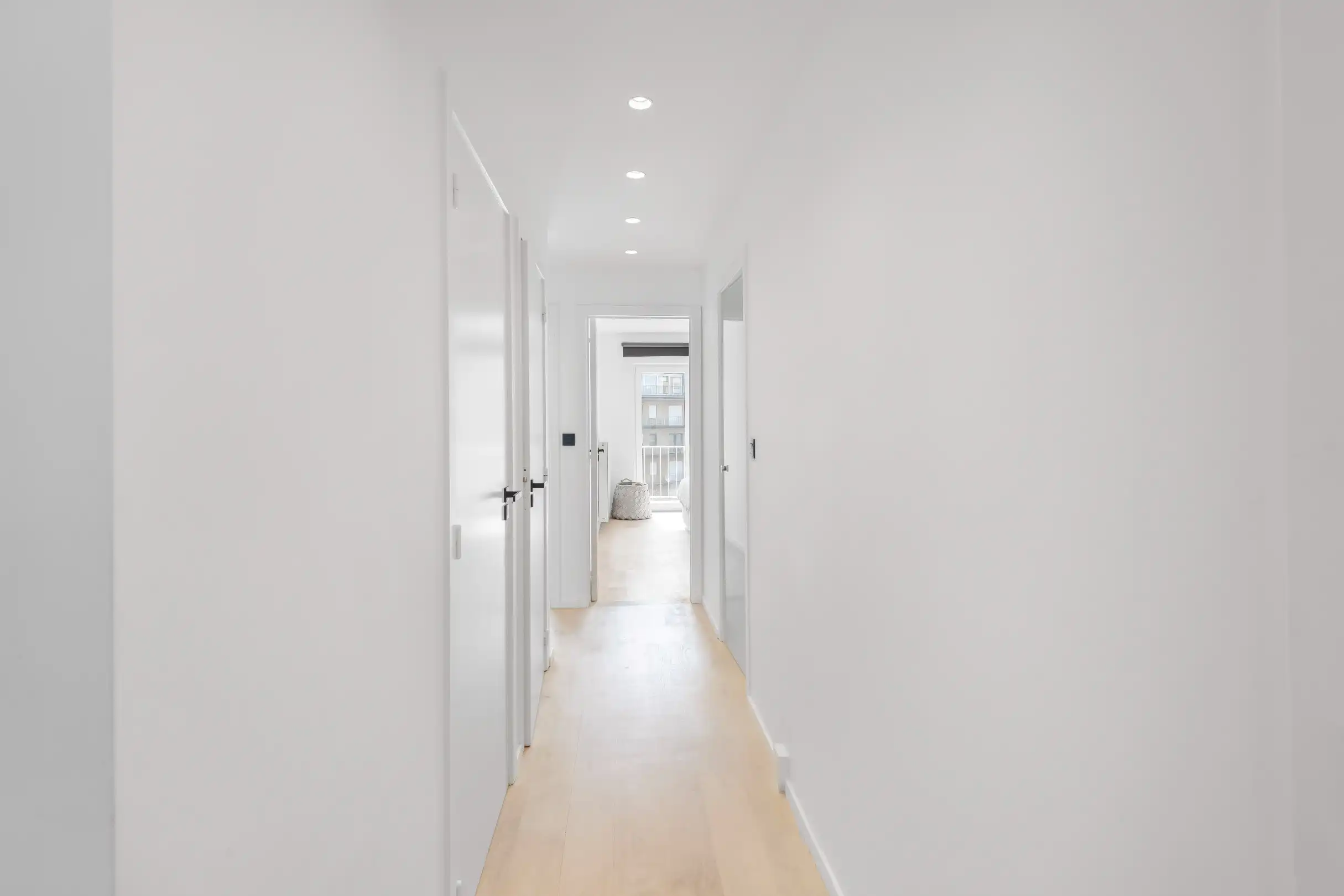 Instapklaar appartement vlakbij strand en het Lichttorenplein.  foto 5