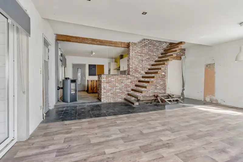 Charmante woning met aangrenzende stellen op 17are foto 7