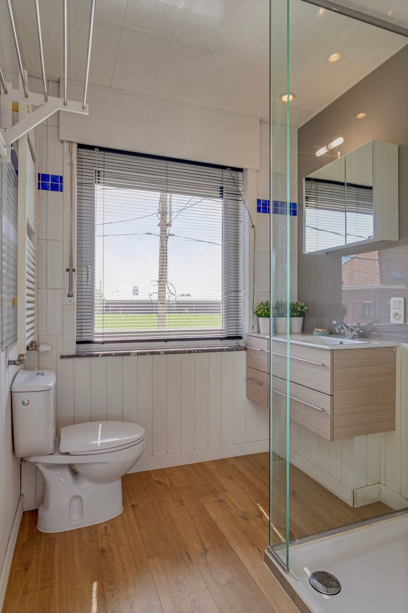 Mooie burgerwoning met tuin ! foto 21