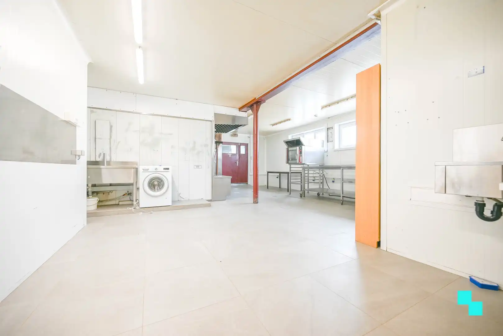 Riante handelswoonst in Waregem foto 8