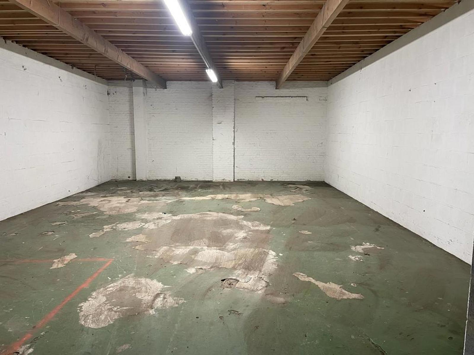 Charmant atelier met opslagruimte op een unieke locatie foto 8