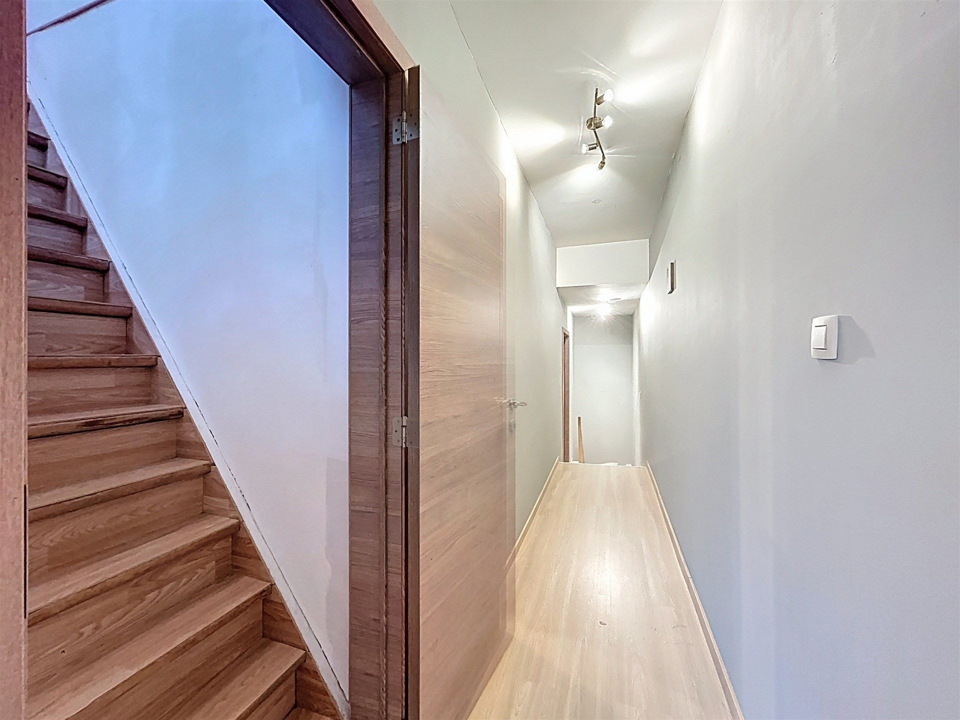 instapklare gezinswoning met 3 slp en oprit op toplocatie foto 14