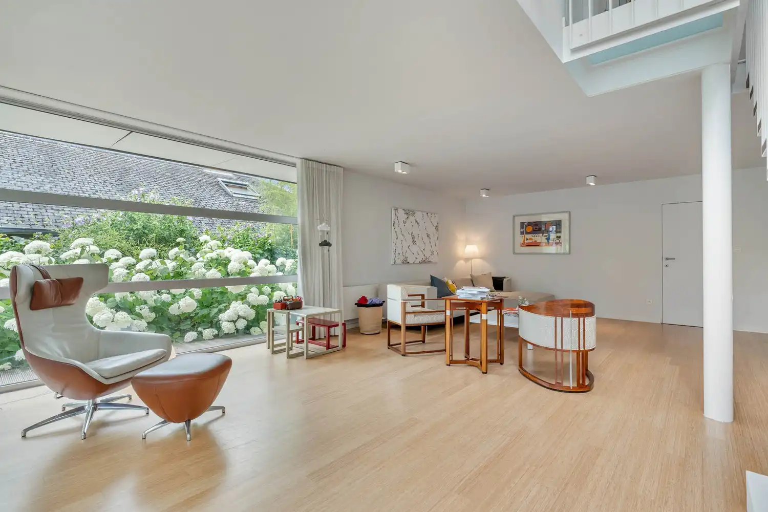 Moderne open bebouwing met zwembad, 5 slaapkamers en EPC B foto 7