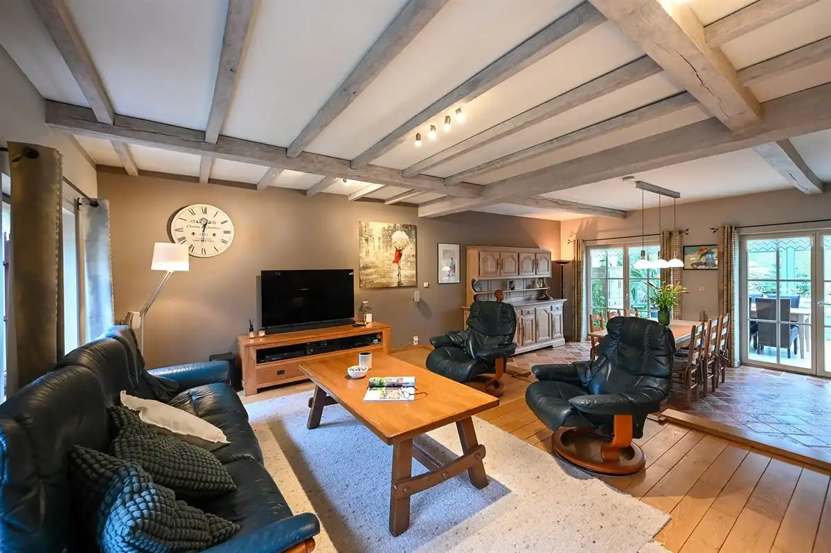 Instapklare villa met zwemvijver foto 2
