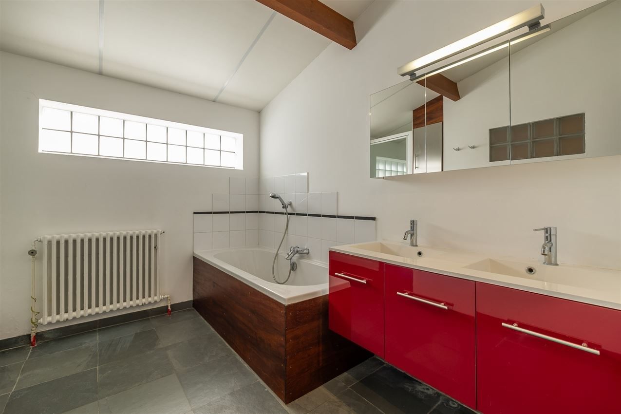 label d, mooie tuin op zuidoosten, instapklaar foto 16