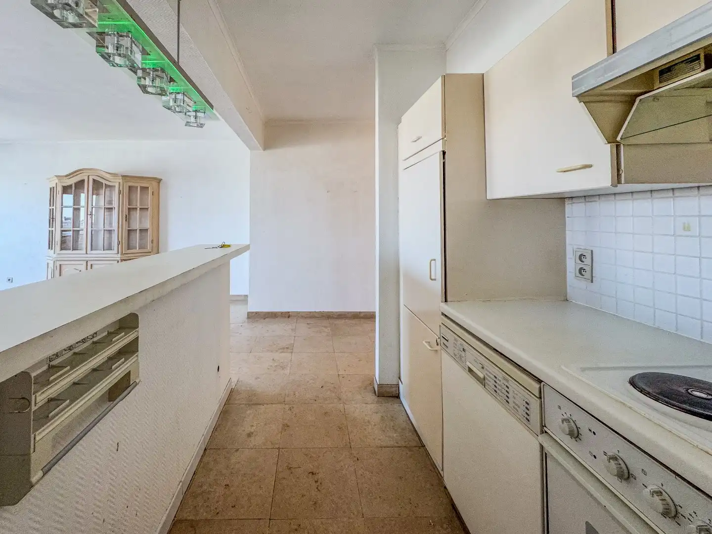 Zongericht appartement met zeezicht op de 8e verdieping. foto 9
