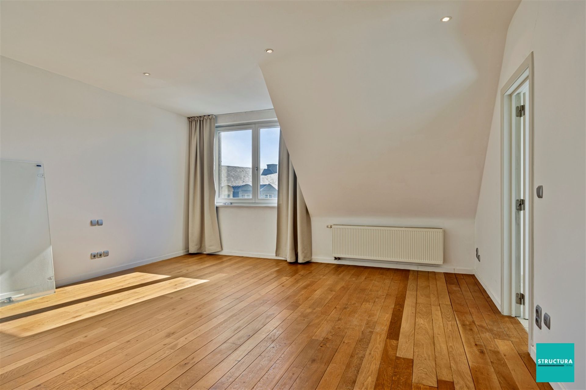 Luxe appartement op de Markt met twee staanplaatsen foto 13