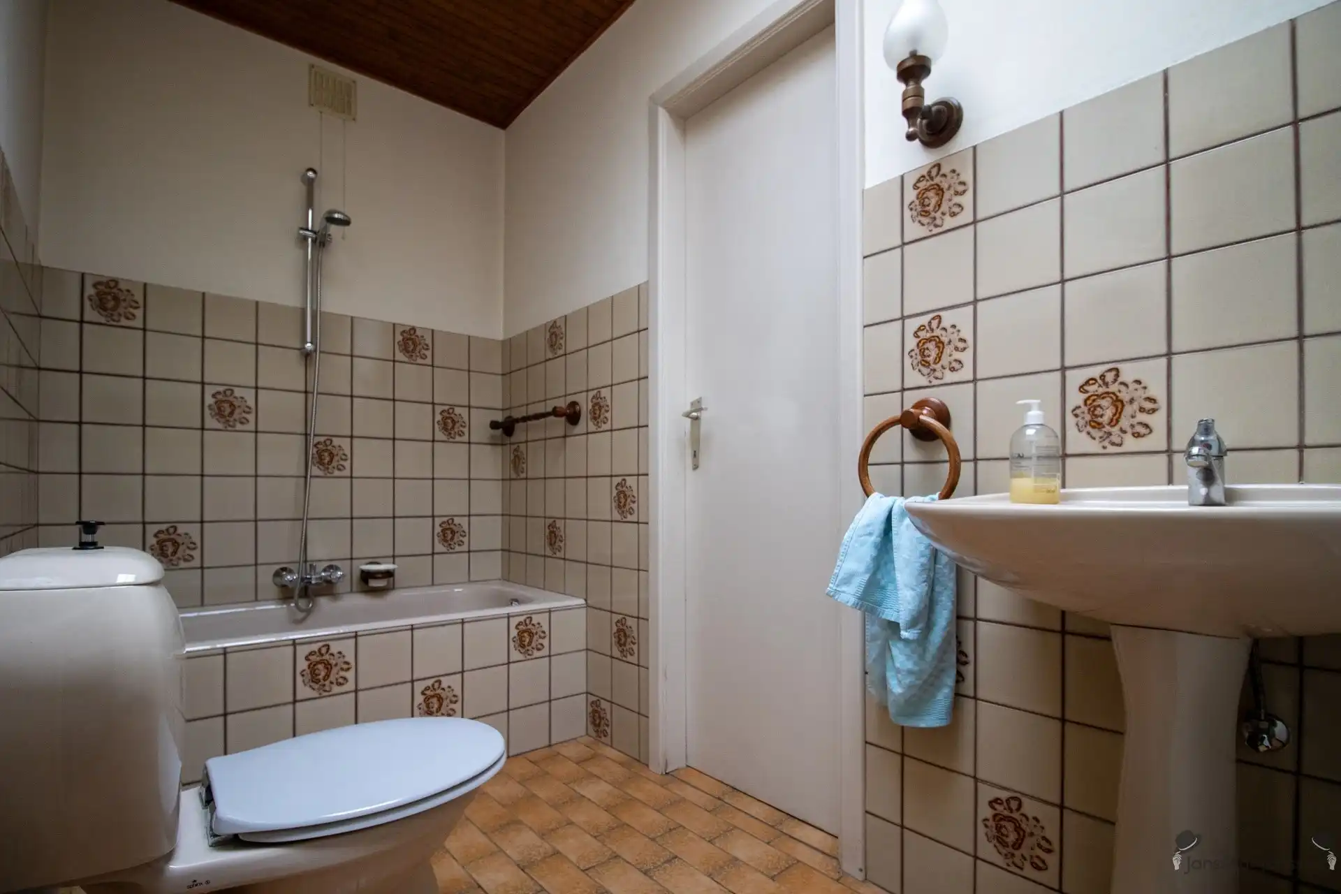 Te renoveren woning met 3 slaapkamers op 643 m² foto 11