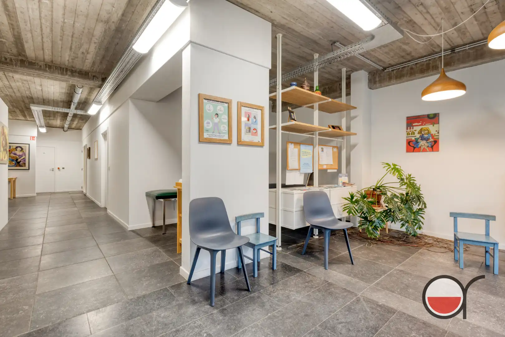 Kantoorruimte met grote kelder op vlot bereikbare locatie foto 5