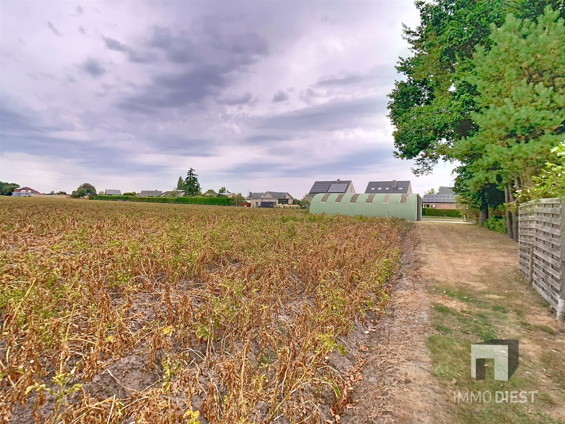 Charmante hoeve met schuren, knappe tuin en achterliggende weilanden op meer dan 3 hectare te Geel. foto 45