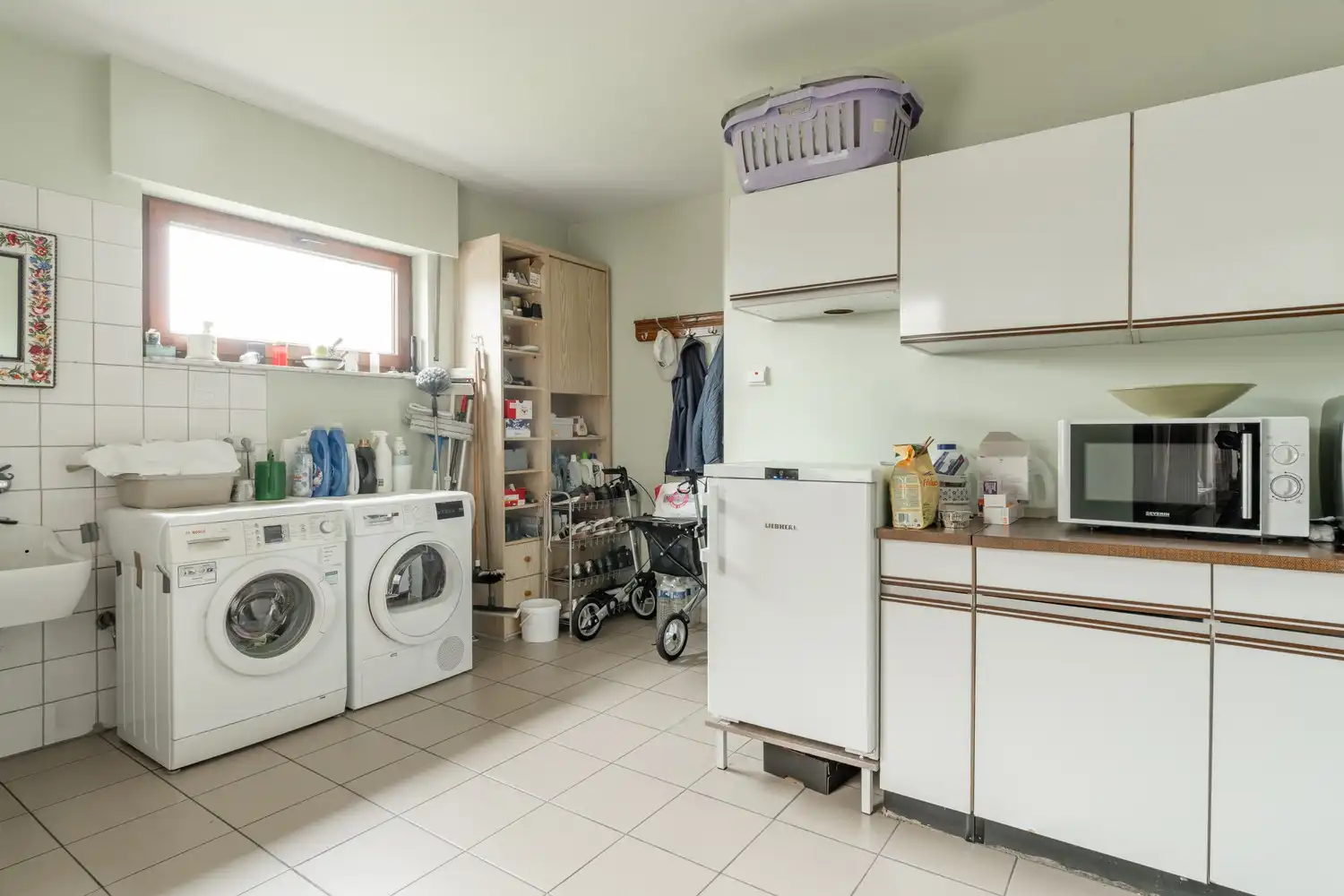 Mooie vrijstaande woning te koop vlakbij het centrum met 4 slaapkamers rustig gelegen op 10a10ca. foto 21