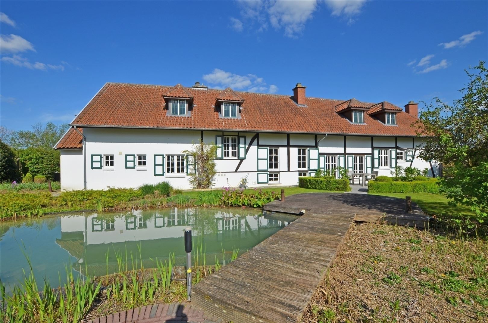 Landelijk gelegen vierkantshoeve op ±1.4Ha foto 8