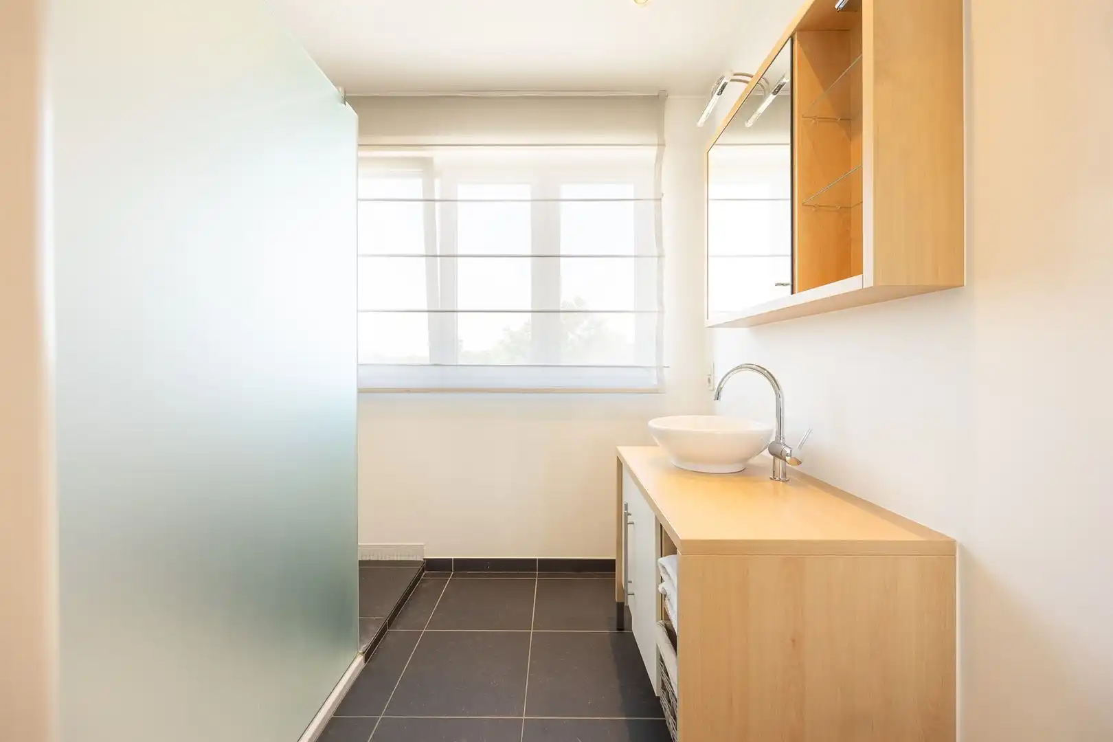Gemeubelde penthouse in hartje Brasschaat foto 11